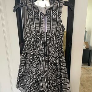 Black and White Girls size 6x dress!